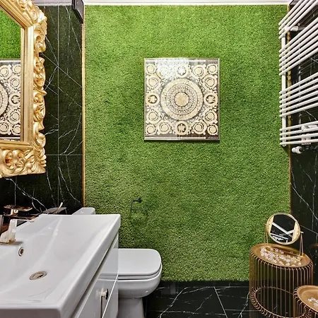 Grand - Garden Gates *